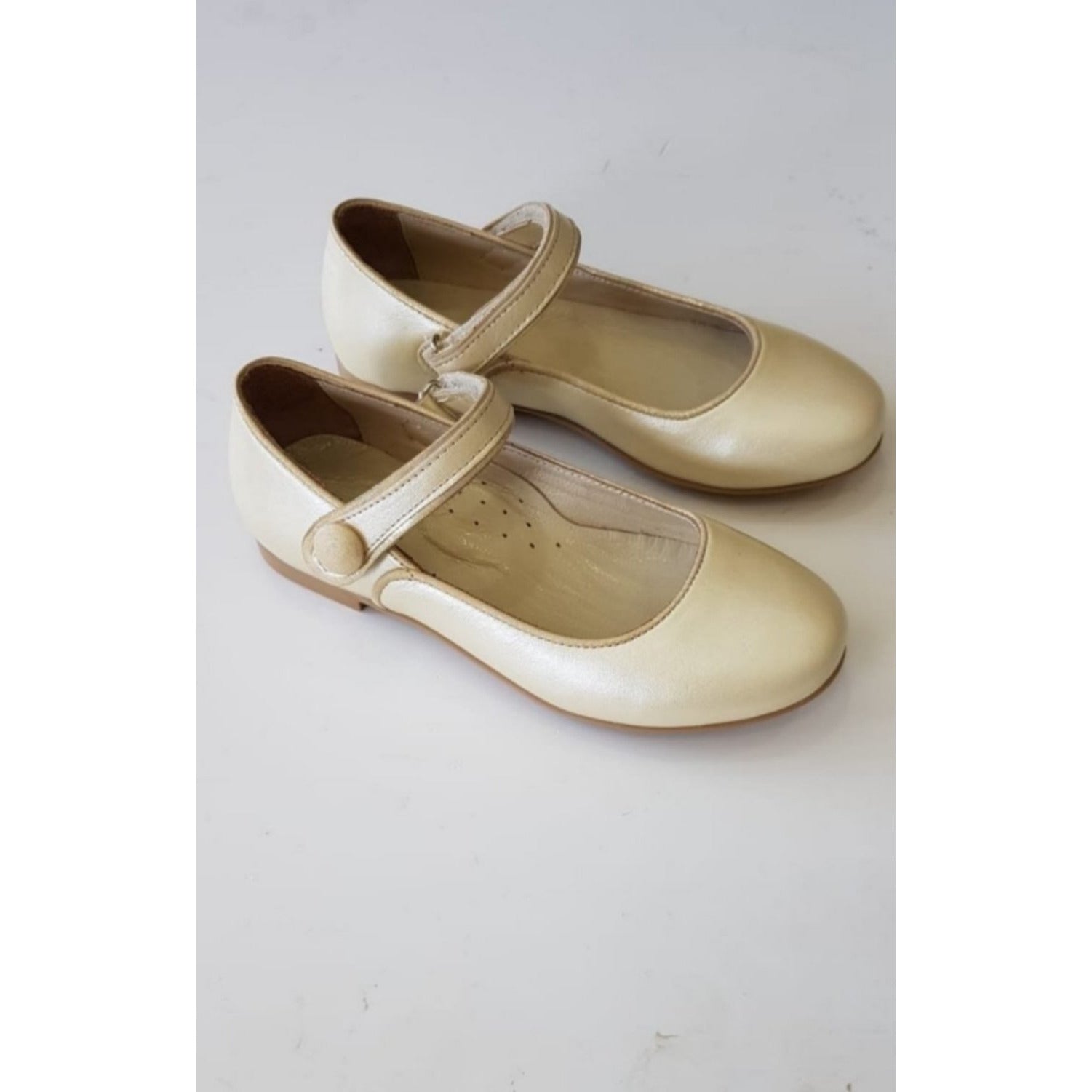 GAIA LEATHER SHOES - PEARL GOLD