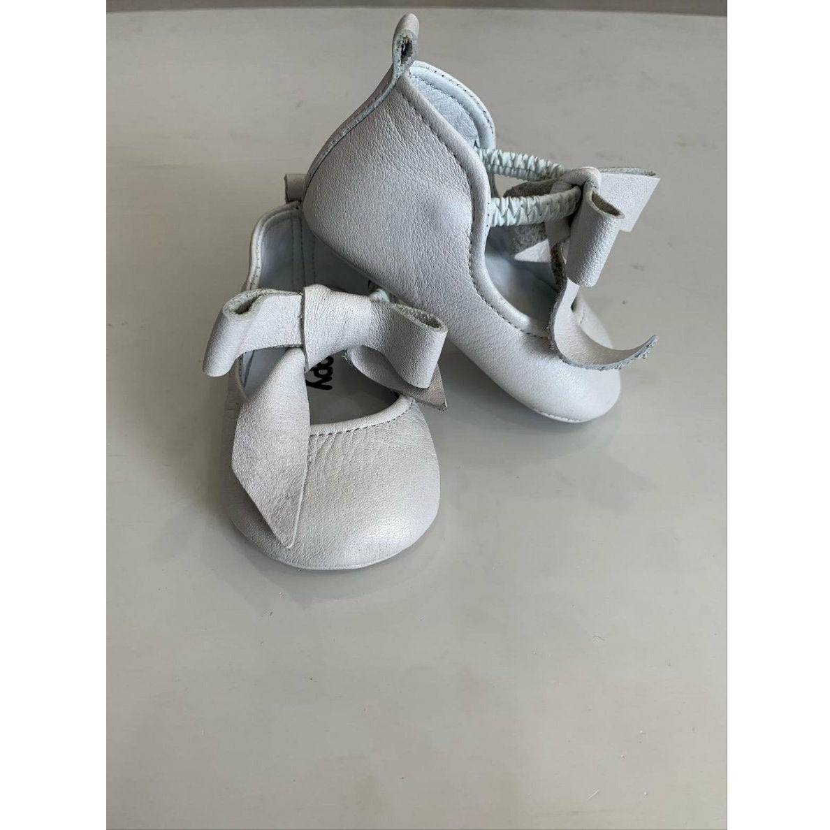 ROSEBUD LEATHER SHOES - PEARL WHITE